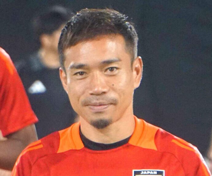 長友佑都も驚いたインドネシアのサッカー熱　深夜の日本代表到着にテレビ１０台「ハリウッドスターかと」